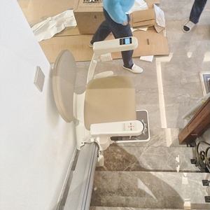 <span class=keywords><strong>Monte</strong></span>-<span class=keywords><strong>escalier</strong></span> électrique droit en acier robuste et moderne, pliable, homologué CE, aide à monter les escaliers, léger, facile à installer, <span class=keywords><strong>pour</strong></span> les <span class=keywords><strong>personnes</strong></span> âgées, à domicile - Product Image 5