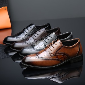 Zapatos de cuero personalizados para hombre, estilo casual británico europeo formal, nueva colección primavera/otoño. - Product Image 5
