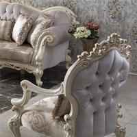 Fauteuil de salon élégant et luxueux, 100% sculpté à la main, design classique