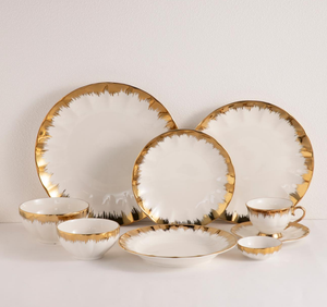 Nuevo Juego de Vajilla de Porcelana Fina de Lujo, Blanco con Borde Dorado y Diseño Festoneado, Plato, Tazón, Taza, Platillo, Regalo para Hotel o Boda - Product Image 1