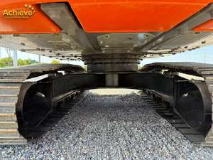 حفارة هيدروليكية هيتاشي ZX210LC-6 بوزن 18,200 كجم، آلة زاحفة متوسطة الحجم مع محرك إيسوزو، تحكم PLC، مضخة عالية القدرة - Product Image 5