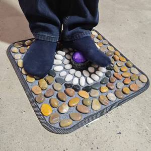 [Estuche de Regalo] Tapete de Masaje para Pies con Piedras Naturales Rain Flower, Control de Tiempo, Alimentación USB, 40x40cm, Tapete para el Hogar con Acupresión, Hecho en China - Product Image 5