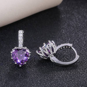 Pendientes de cristal con forma de corazón para mujer, estilo romántico, con engaste de garra, pendientes de cristal fino con diamantes de imitación azules - Product Image 6