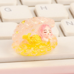 Décoration en résine en forme de coquille de sirène Kawaii en gros, miniatures d'animaux en résine, ornements en résine qui brillent dans le noir, modèles en résine pour la décoration - Product Image 6