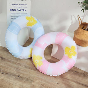 Flotador Inflable de PVC con Diseño de Flor Colorida y Moderna para Adultos, para Uso en Parques Acuáticos - Product Image 2