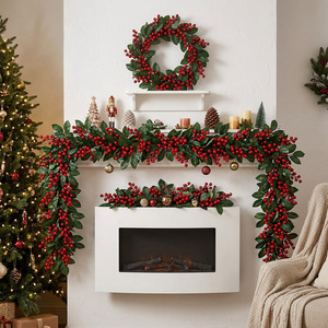 Guirlande murale de Noël avec baies rouges artificielles et feuilles vertes, 36 pouces - Product Image 1