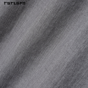 Ensemble 2 pièces gris minimaliste pour homme : veste sans col boutonnée et pantalon large – Style décontracté et coupe ample de créateur - Product Image 4