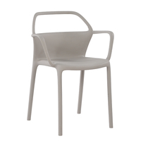 Nouveau design de chaise en plastique Pp avec accoudoirs évidé chaise de jardin extérieur moderne scandinave