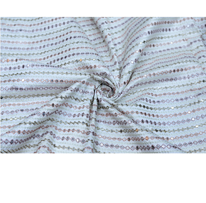 Tela Suave Tejida 100% Rayón, Material Ligero y Transpirable para Vestidos Kurtis, Camisas y Ropa Étnica Elegante para Niñas y Niños - Product Image 1