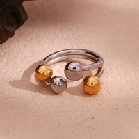 Bague Fleur Plaquée Or PVD Audacieuse et Minimaliste Dreamshow, Bague Empilable en Acier Inoxydable, Bijou Garanti