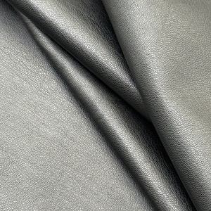 Bon marché Prix Élastique PVC Peau de Mouton Faux <span class=keywords><strong>Cuir</strong></span> Imperméable <span class=keywords><strong>Cuir</strong></span> Synthétique pour Vêtement Vêtements Pantalons Stretch Blackout Mèche - Product Image 2