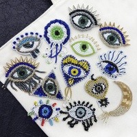Écussons de Vêtements en Feutre Fait Main et Robustes, Broches DIY Décoratives 3D à Perles, Strass, Pompons et Motifs Yeux pour Vêtements