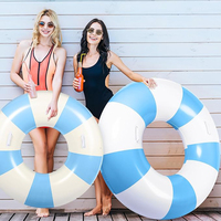 3 Pcs Summer Beach Swim Ring avec poignées Set Gonflable Pool Inner Tube Classic Striped Pool Ring Floats for Adults Teens