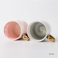 Mug à café en céramique de porcelaine de 14 oz avec poignée dorée et texture marbrée, couleur personnalisée, design portable - Coffret cadeau pour la rentrée scolaire