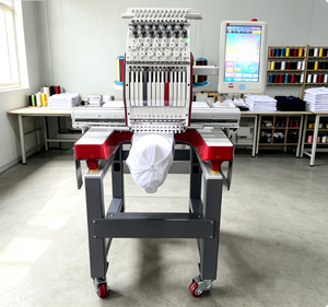 Machine à broder informatisée à tête unique à 15 aiguilles pour les petites et moyennes usines de broderie - Product Image 2
