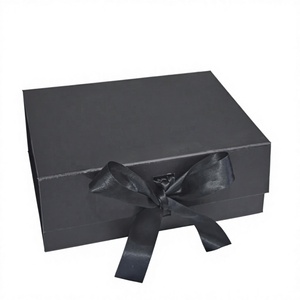 Caja de Regalo Magnética Plegable Negra de Lujo, Caja de Embalaje Rígida Plegable Grande con Logotipo en Lámina Dorada, Tamaño Personalizado en Paquete Plano - Product Image 1