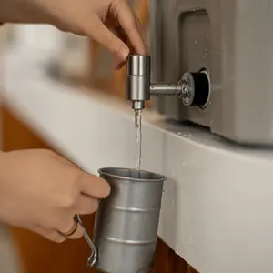 Enfriador de Agua Portátil Personalizado de 2.5 Galones, Rotomoldeado en PE, con Grifo, Resistente, para <span class=keywords><strong>Camping</strong></span> y Playa - Product Image 5