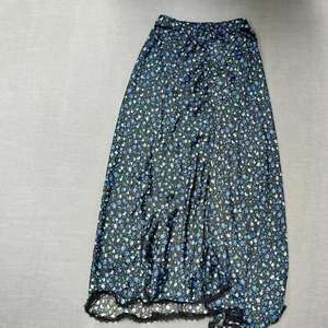 W009-2 gaya Modern gaun gaya campuran wanita rok sifon musim panas bekas pakaian untuk dijual - Product Image 6