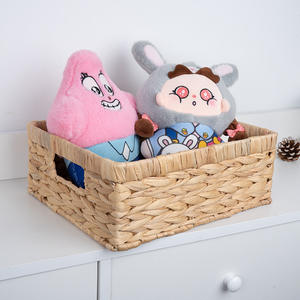 Panier de rangement tressé à la main rectangulaire pour jouets, organisateur de bureau et usage domestique, en jacinthe d'eau, fabriqué RD - Product Image 1