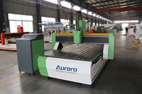 Routeur à bois haute performance avec rails de guidage linéaires CNC pour la production de portes d'armoires, fonctionnement stable, garantie de trois ans
