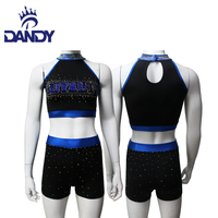 Tenues d'entraînement de cheerleading avec un design imprimé fantaisie, logo sublimé, hauts de danse et shorts personnalisés élégants