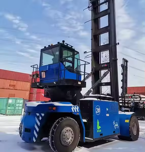 מלגזה חשמלית סינית איכותית מדגם XCH908E בעלת כושר הרמה של 9 טון, להעברת מכולות ריקות, עם יכולת ערימה של 8 שכבות, לפעילות נמלית. - Product Image 3