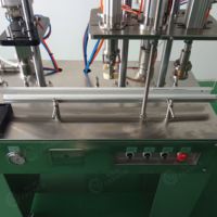 Bon prix semi-automatique aérosol chimique aérosol peut traitement de remplissage faisant la machine pour la vente