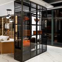 Vitrine sur mesure en verre avec cadre en aluminium foncé pour armoire, présentoir de rangement commercial et domestique sur mesure pour villas et hôtels, approvisionnement en gros