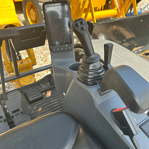Mini-excavatrice neuve de 2,6 tonnes fabriquée en Chine, à chenilles télescopiques, à rotation zéro, avec tous les accessoires, moteur et pompe testés et inspectés - Product Image 4