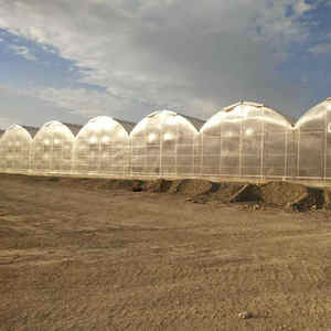 Hoja de plástico para PC Invernadero Marco de tubo galvanizado Casa verde con red de sombra - Product Image 1