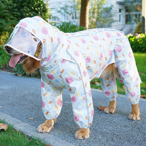 Impermeable para Perros Grandes con Cobertura Completa de Cuatro Patas, Estampado de Dibujos Animados con Protector Facial Transparente, Ropa para Mascotas con Diseño de Oso Fresa y Graffiti - Product Image 2