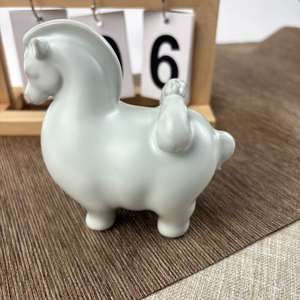 Cheval du zodiaque en céladon de Longquan, décoration de bureau, décoration d'hôtel, cadeau de bureau, cheval porte-bonheur, succès au premier essai - Product Image 5
