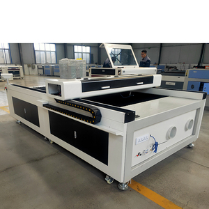 Machine de découpe laser CO2 portable en tissu et MDF 1325 largement utilisée avec machine de gravure laser de bureau automatique Ruida - Product Image 3