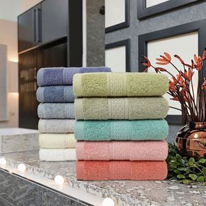Serviette de bain de luxe en coton pur de couleur unie pour hôtel et spa, tapis de bain, logo personnalisable, tissé, vente en gros - Product Image 4