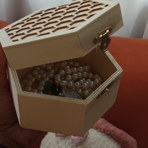 Hexagonal Wooden Jewelry Storage <b>Box</b> With Honeycomb Design For Necklace Ring <b>Earring</b> Organization - Product Image 3