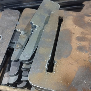 เครื่องปัดเศษวัสดุแบบแผ่นอัตโนมัติที่มีประสิทธิภาพทั้งสองด้านด้วยส่วนประกอบมอเตอร์หลักและเครื่องยนต์ของปั๊ม - Product Image 3