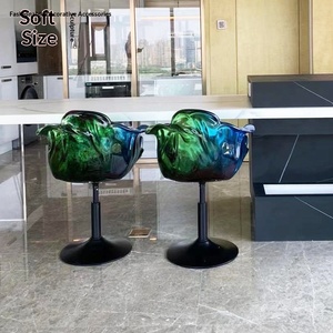 Chaise Pétale de Luxe Designer Haut de Gamme, Chaise de Salle à Manger en Résine Transparente de Style Italien, Siège Rotatif, Pieds Verts et Dorés pour Villa - Product Image 4