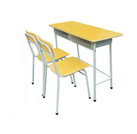 Ensemble de bureaux et chaises scolaires modernes en acier à bas prix pour les salles de classe universitaires, usage étudiant