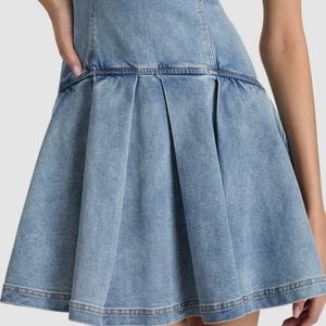 ชุดเดรสยีนส์ทรงเอเข้ารูป ดีไซน์จีบเอว แฟชั่นฤดูร้อนปี 2025 สไตล์เซ็กซี่เก๋ไก๋ สำหรับผู้หญิง ผลิตตามสั่งจากโรงงาน - Product Image 4