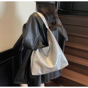 มีหลายสีให้เลือก กระเป๋าถือ PU สำหรับผู้หญิง กระเป๋าหนังกันน้ำ - Product Image 3