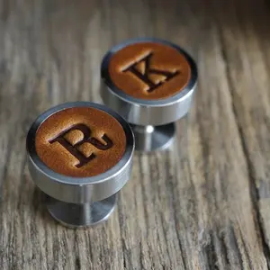 Gemelos de punta de cuero personalizados para hombre, ropa, botón, regalo de moda - Product Image 1