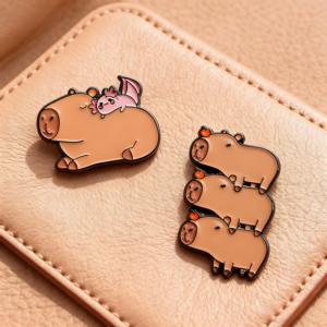 งานฝีมือโลหะสั่งทำ ป้ายติดเสื้อยอดนิยม เข็มกลัดติดเสื้อ โลหะผสมสังกะสี พิมพ์ UV เคลือบอีนาเมลนุ่ม - Product Image 3