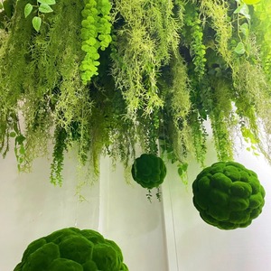 Plante artificielle suspendue verte pour plafond, mur végétal suspendu en fausse herbe pour décoration de plafond de plante artificielle de restaurant d'hôtel - Product Image 6