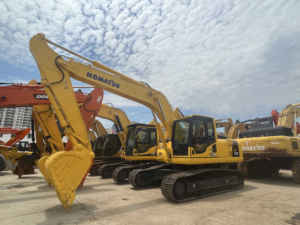 รถขุดโคมัตสึ PC220 20 ตัน มือสองจากญี่ปุ่น รุ่น PC210-8 ขาย - Product Image 2