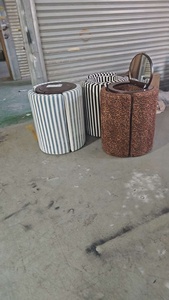 Ensemble coiffeuse moderne en bouclette crème avec miroir rabattable, tabouret et armoire pour chambre à coucher - Product Image 6