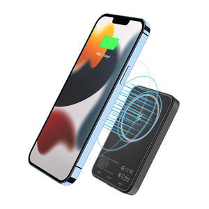 Mini banque d'énergie <span class=keywords><strong>solaire</strong></span> magnétique Portable 5000mah double sortie <span class=keywords><strong>chargeur</strong></span> <span class=keywords><strong>solaire</strong></span> sans fil pour <span class=keywords><strong>iphone</strong></span> 12 Min <span class=keywords><strong>13</strong></span> Pro noir - Product Image 4