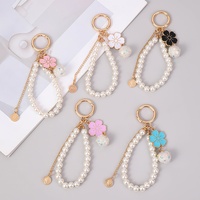 Gantungan Kunci Gelang Mutiara Modis dengan Pesona Bunga Enamel, Manik Kristal, Cincin Kunci Emas untuk Aksesori Tas Tangan Wanita.