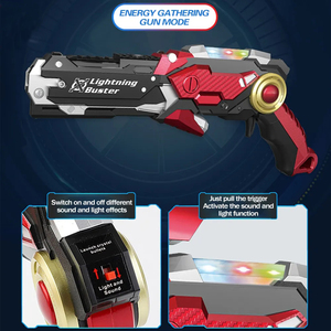 MILI Nuova Pistola <span class=keywords><strong>Giocattolo</strong></span> Trasformabile 4in1 con Funzione di Sparo, Lama, Suoni e Luci LED Rosso e Oro - Product Image 2