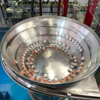 Solution de poudre lyophilisée automatique 1ml 10ml Machine de bouchage et de bouchage remplisseur et capsuleuse de liquide de flacon