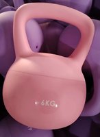 Offre Spéciale cloches de bouilloire en PVC souple coloré poids libre pour les femmes équipement de gymnastique logo personnalisé fitness kettlebell